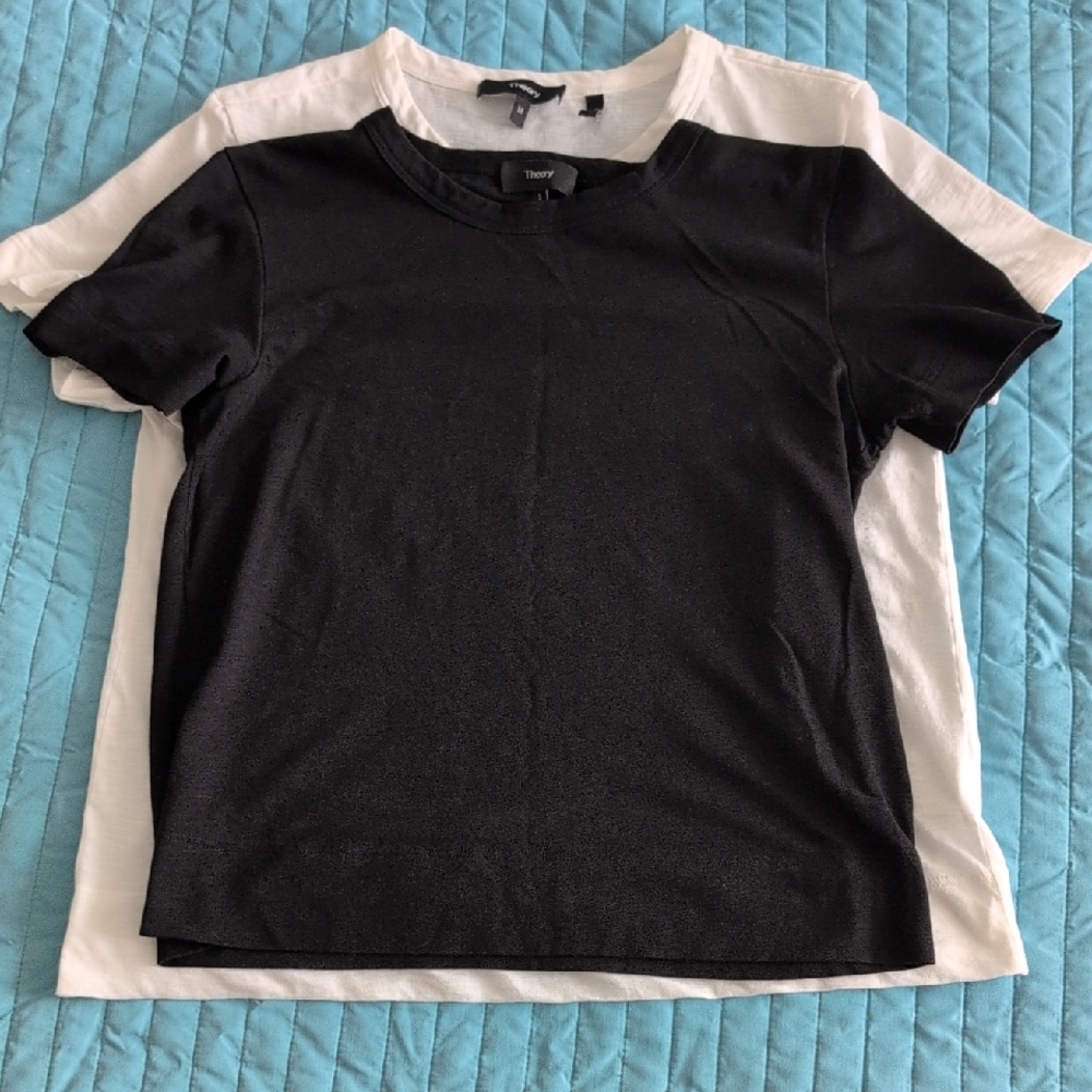 Theory Black and White Bundle Of 2 Short Sleeve T-shirts Size S And M